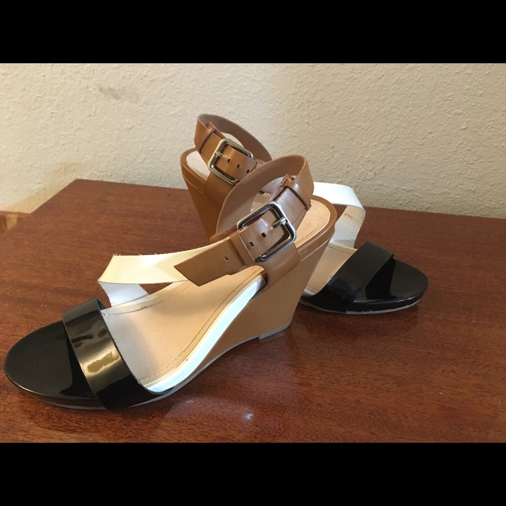 Kenneth Cole Reaction Wedge sandal